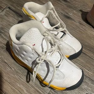 Toddler girl Jordan’s  9c